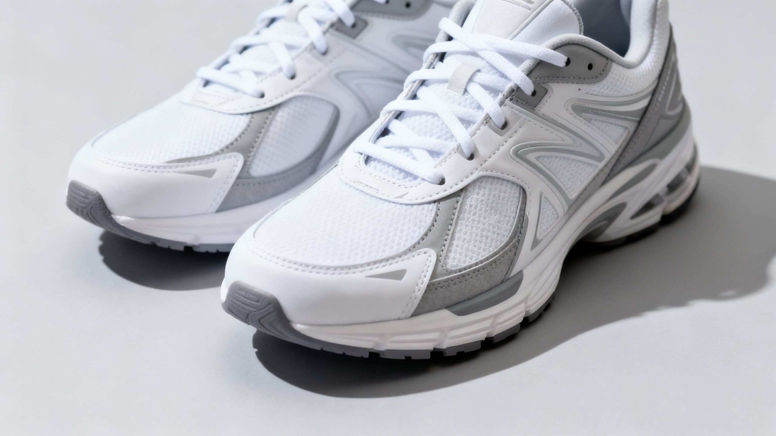 Guía de tallas New Balance: cómo elegir tu número perfecto — Konestilochic