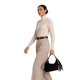 MartinaK - 26049-NEGRO - Bolso negro de antelina con cierre de cremallera (36x11x27 cm.)