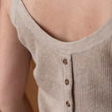 Yerse - 40516_005- Top beige de canalé con tirantes - Mujer
