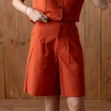 40802_261-Bermudas naranja con pinzas Yerse para mujer