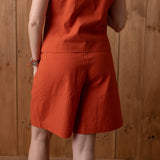 40802_261-Bermudas naranja con pinzas Yerse para mujer