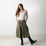 Yerse - 41846_024 - Falda midi plisada con bolsillos y forro - Mujer