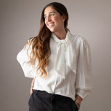 Yerse - 41889_002 - Camisa con lazada de manga larga abullonada 100% algodón- Mujer