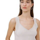 Yerse - 42516_005 Top de tirantes anchos con escote de pico - Mujer