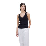 Top Tirantes Anchos Escote Pico Negro | Konestilochic