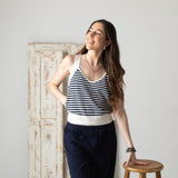 Yerse - 42534_255 - Top de tirantes con escote de pico - Mujer