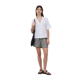 Yerse - 42869_125 - Shorts fluidos con cintura elástica ajustable y bolsillos - Mujer