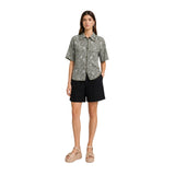 Yerse - 42870_125 - Camisa fluida de manga corta 100% viscosa EcoVero™ - Mujer