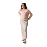 Falda midi beige satinada de Yerse – Elegancia y confort Konestilochic