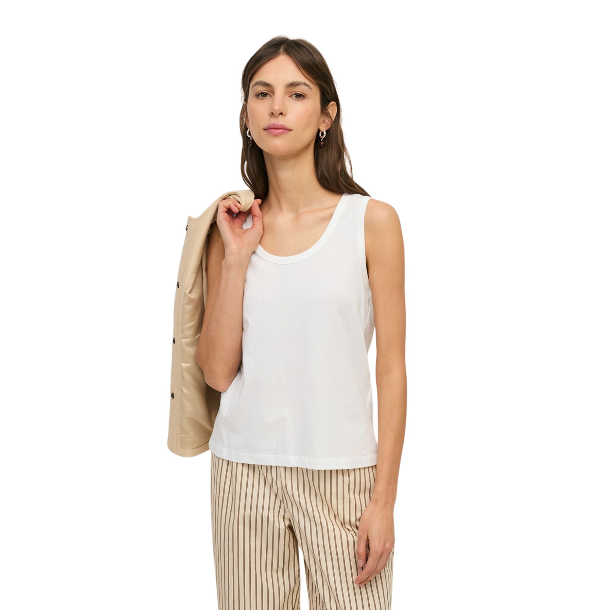 Top básico blanco Yerse | Algodón orgánico mujer Konestilochic