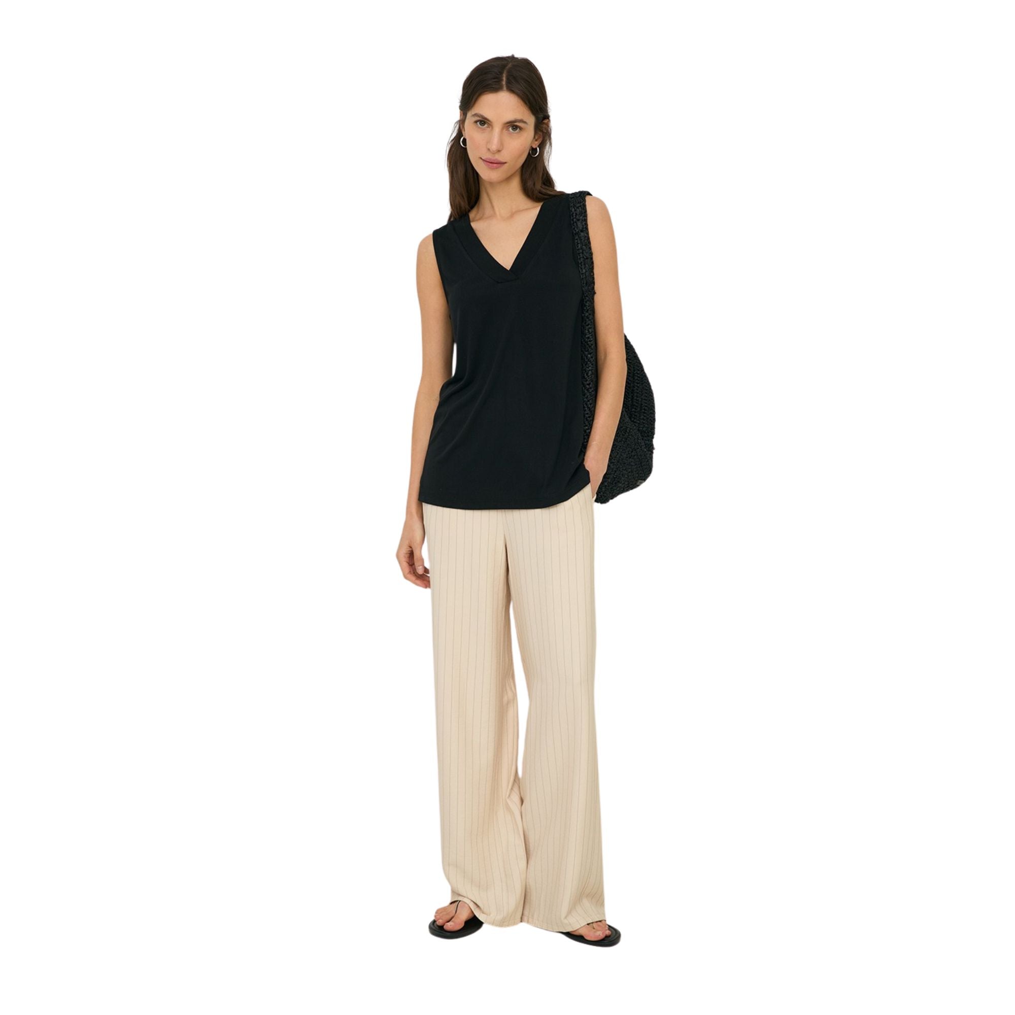 Top negro Yerse mujer cuello pico fluido sin mangas básico Konestilochic
