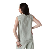 Yerse - 44220-19 – Chaleco verde pastel con bolsillos decorativos 100% algodón orgánico - Mujer