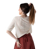Yerse - 44517-1 – Cárdigan blanco calado de manga corta con detalle de volante en la tapeta - Mujer