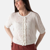 Yerse - 44517-1 – Cárdigan blanco calado de manga corta con detalle de volante en la tapeta - Mujer