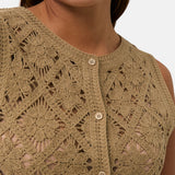 Yerse – 44549_024 – Chaleco verde de crochet con cierre de botones y patrón floral - Mujer