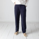 Yerse – 44816-55 – Pantalones rectos azul marino con bolsillos 100% téncel - Mujer