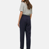 Yerse – 44816-55 – Pantalones rectos azul marino con bolsillos 100% téncel - Mujer