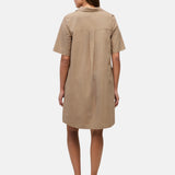 Yerse - 44836-24 – Vestido corto camisero con bolsillos verde caqui de popelín 100% algodón - Mujer