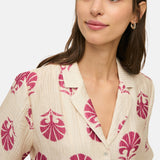 Yerse – 44870-179 – Camisa estampada de manga corta de tejido con efecto arrugado - Mujer