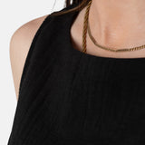 Yerse – 44881-37 – Top negro sin mangas con escote redondo - Mujer