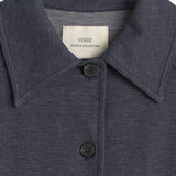 Yerse - 45448-56 - Chaqueta azul índigo con cierre de botones y bolsillos parche - Mujer