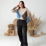 Yerse - 45530-302 - Jersey crudo de lana y cashmere con estampado de rombos y escote de pico - Mujer