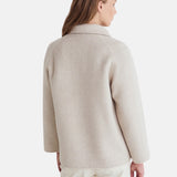 Yerse - 45608-2 - Abrigo corto color crudo de lana y alpaca con cuello chimenea - Mujer
