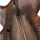Martina K - 5830-3 – Bolso shopping troquelado camel con asas de hombro y bolsa interior (32x22 cm)