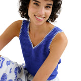 Compañía Fantástica - 62C10360 – Top azul de punto calado con ribete en contraste - Mujer