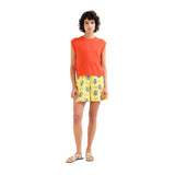 Compañía Fantástica - 62C40107 – Shorts amarillos 100% algodón con estampado Brava - Mujer