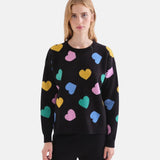 Compañía Fantástica - 63C-10205 - Jersey negro de cuello redondo con estampado de corazones - Mujer