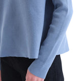 Compañía Fantástica - 63C-10224 - Jersey básico azul claro de algodón y viscosa con cuello redondo - Mujer