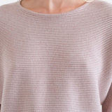 Compañía Fantástica - 63C-10402 - Jersey beige de viscosa con cuello redondo - Mujer
