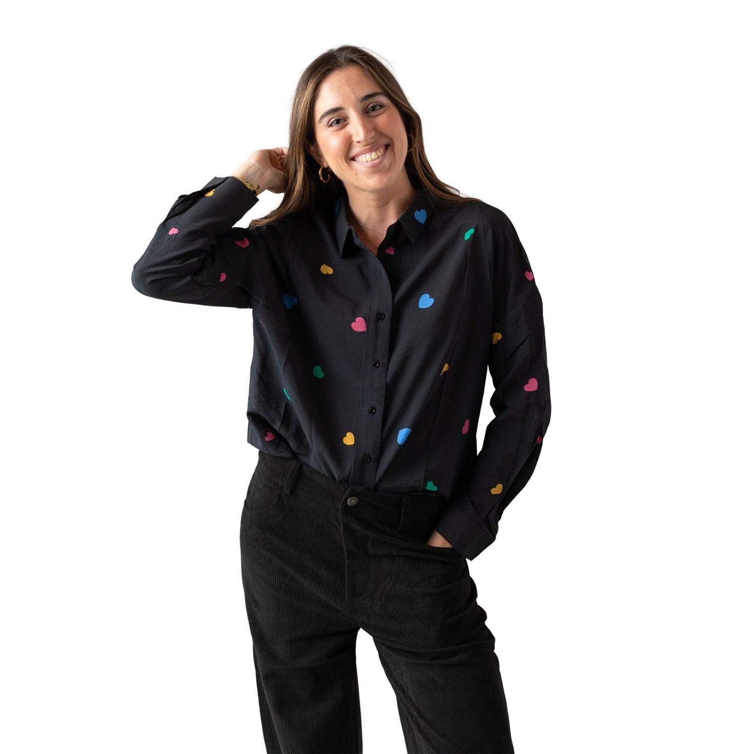 Camisa negra corazones mujer | Compañía Fantástica | Konestilochic