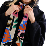 Compañía Fantástica - 63C-12008 - Sudadera negra de forro polar con lazada estampada - Mujer