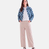 Compañía Fantástica - 64C-11101 - Chaqueta azul estampada de tejido crepé con bolsillos - Mujer