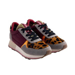 Zapatillas burdeos Gioseppo Posen mujer con estampado animal Konestilochic