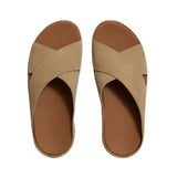 FitFlop – Lulu Lux A4R-923 – Sandalias cruzadas marrones de ante con tejido gráfico - Mujer