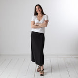 System Action - CTDCT711-1 – Camiseta blanca de algodón orgánico con escote en pico y puntilla - Mujer