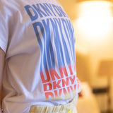 D60093_10P-Camiseta blanca de manga corta DKNY para niña