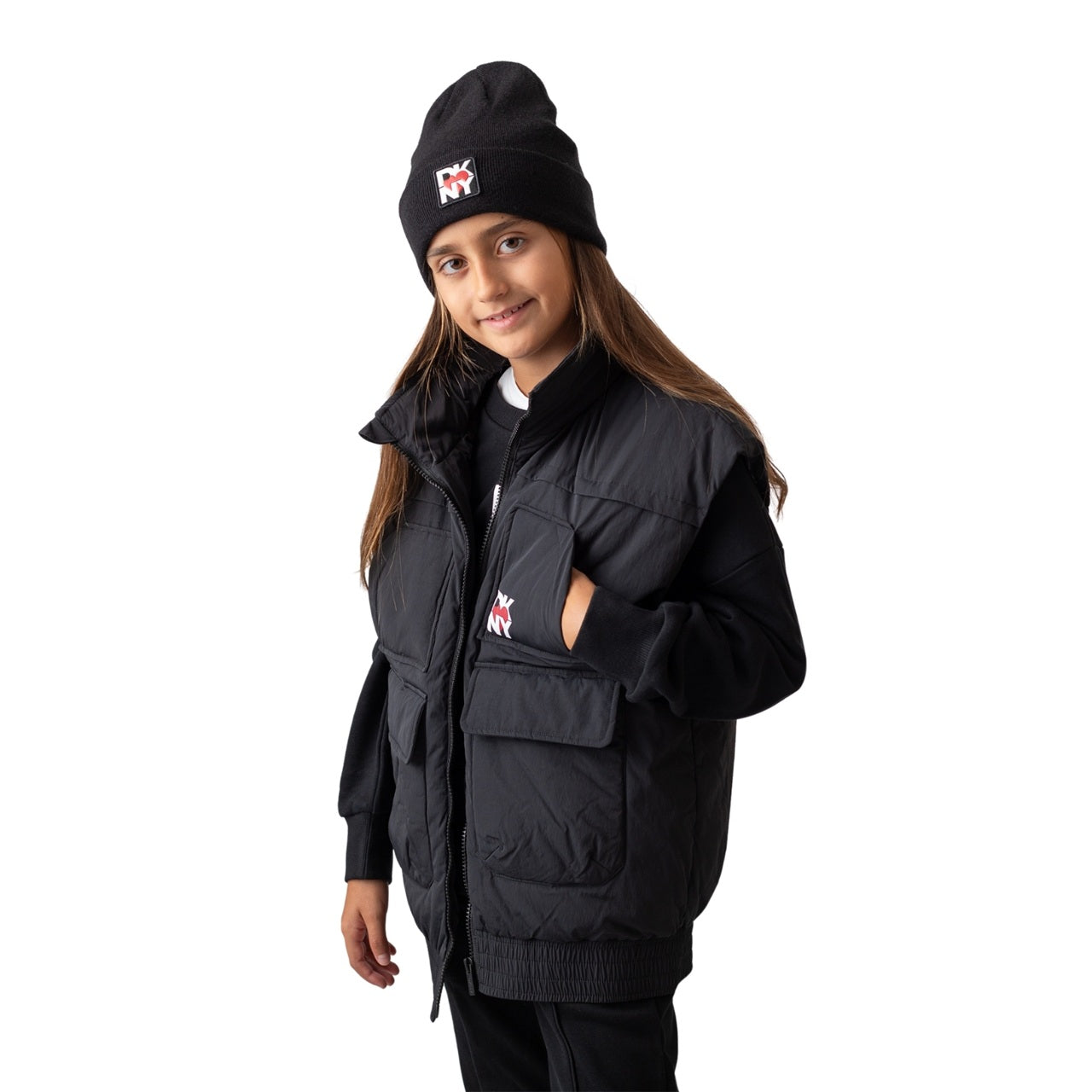 Chaleco anorak negro con capucha DKNY para niña - Moda infantil Konestilochic