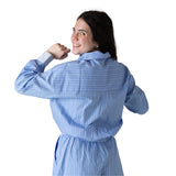 DKNY - D62570-Z40 – Camisa azul de rayas con bolsillo en el pecho y pliegue en la espalda - Niña