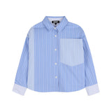 DKNY - D62570-Z40 – Camisa azul de rayas con bolsillo en el pecho y pliegue en la espalda - Niña