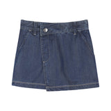 DKNY - D62573-Z28 – Pantalones cortos azules 100% lyocell con bordado en el bolsillo trasero - Niña