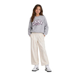 DKNY - D62905-A32 - Sudadera gris de felpa francesa con estampado delantero y bajo elástico - Niña
