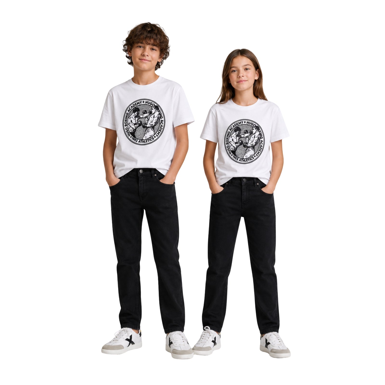 Camiseta blanca HUGO para niños con estampado frontal | Konestilochic