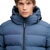 Superdry - Sports M5011905A-L5N - Chaqueta azul acolchada repelente al agua con capucha - Hombre