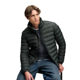 Superdry - Fuji Estate M5012527A-M7P - Chaqueta verde acolchada de corte ajustado - Hombre