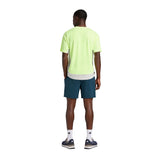 New Balance – Essential MB6180TA-AAV – Pantalones cortos verdes de tejido que absorbe la humedad - Hombre