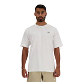 Camiseta blanca New Balance hombre – Sport Essentials algodón Konestilochic